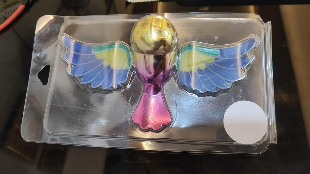 Flapping Wings Bird Car Decor – Creative Wind Powered Vehicle Ornament